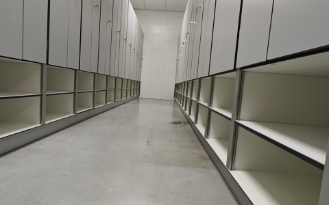 Lockers met open schoenenvakken